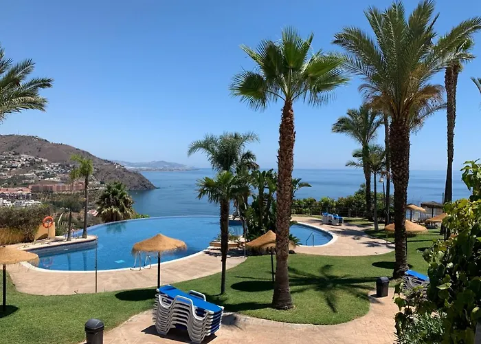 Adosado Con Piscina A 5 Minutos De La Playa